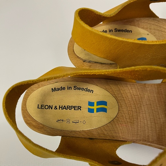 Leon and Harper Stockholm Leather Clogs. 39 - Picture 5 of 7
